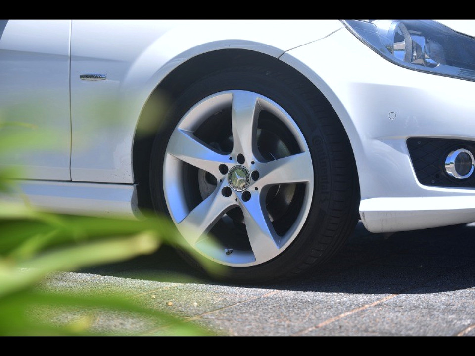 Mercedes-Benz C180 BlueEfficiency coupe auto, image 2