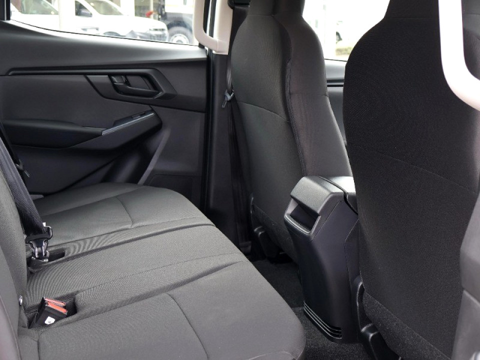 ISUZU D-MAX 1.9 Ddi HR L D/C P/U, image 2