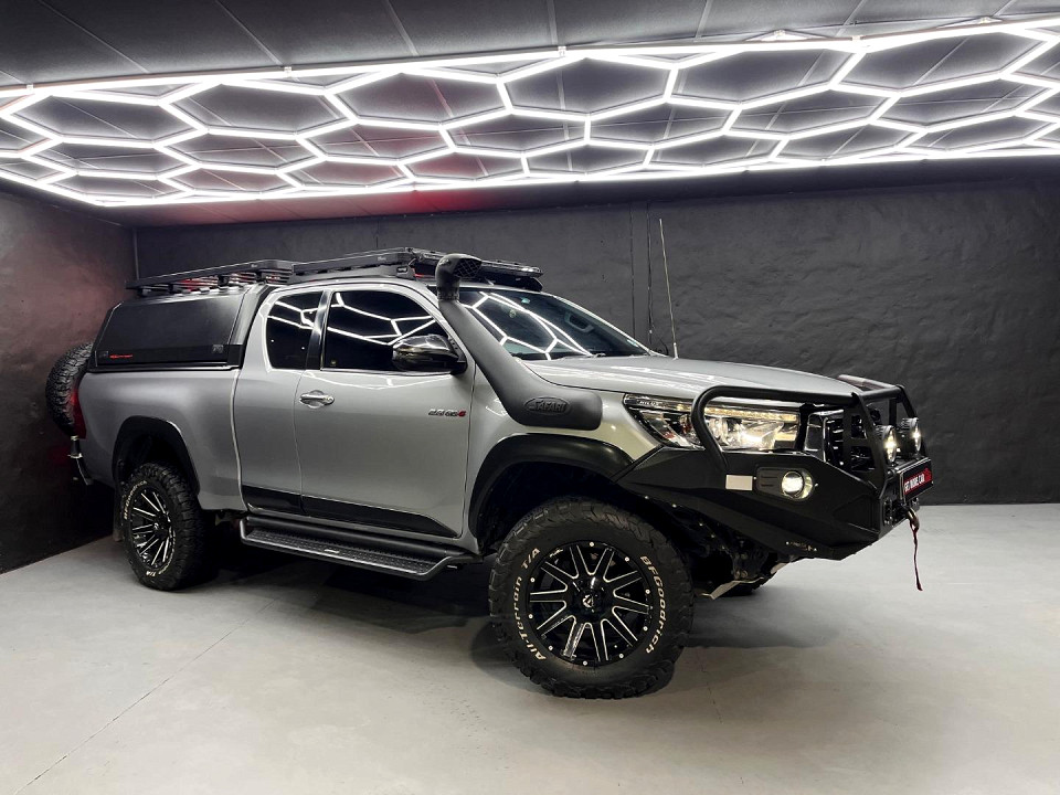 Toyota Hilux 2.8GD-6 Xtra cab 4x4 Raider auto, image 1