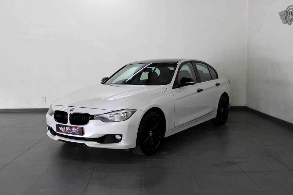 BMW 320i A/T (F30), image 1