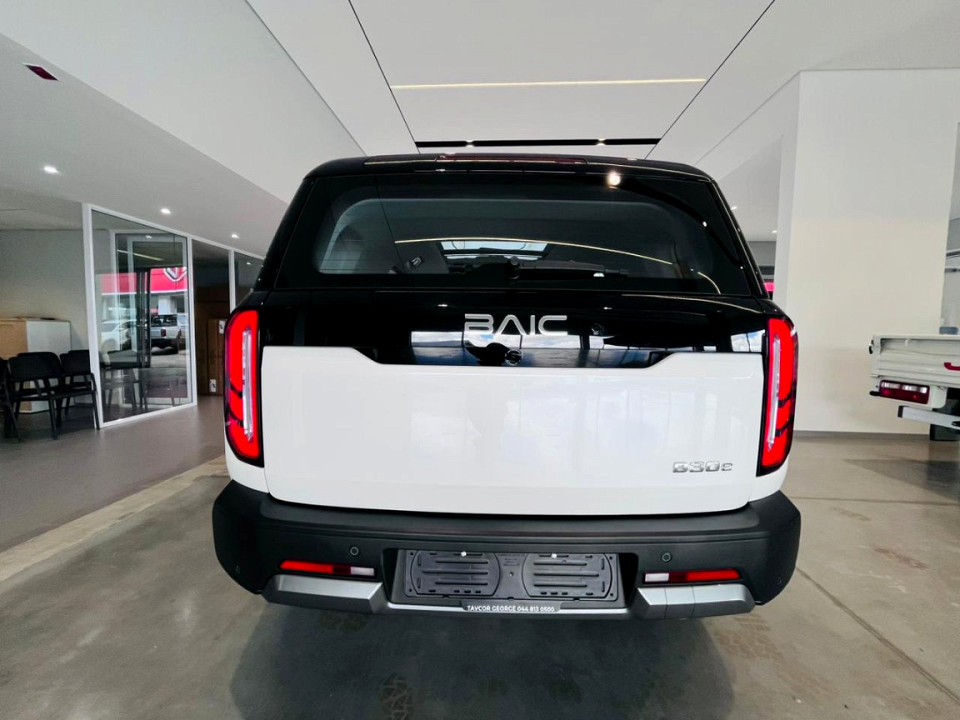 BAIC B30e 1.5T HEV ELITE ADVENTURE DHT, image 2