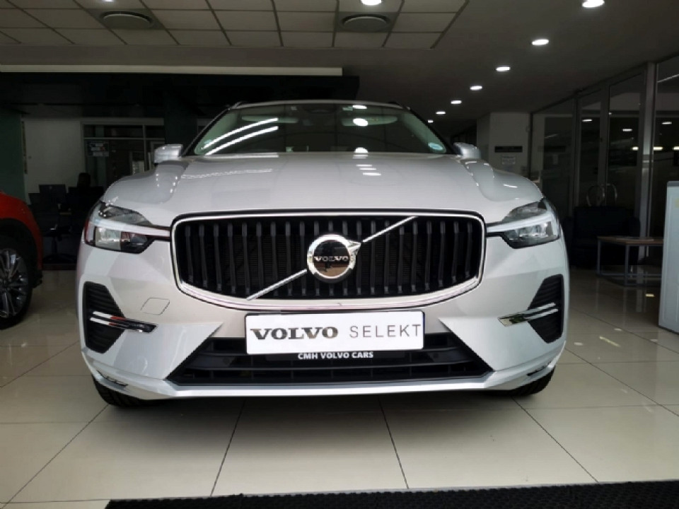 VOLVO XC60 B5 MOMENTUM GEARTRONIC AWD, image 2
