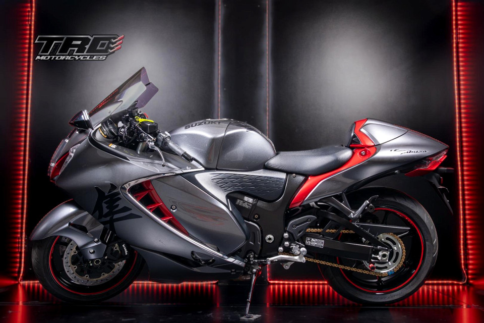 SUZUKI 1300r, image 1