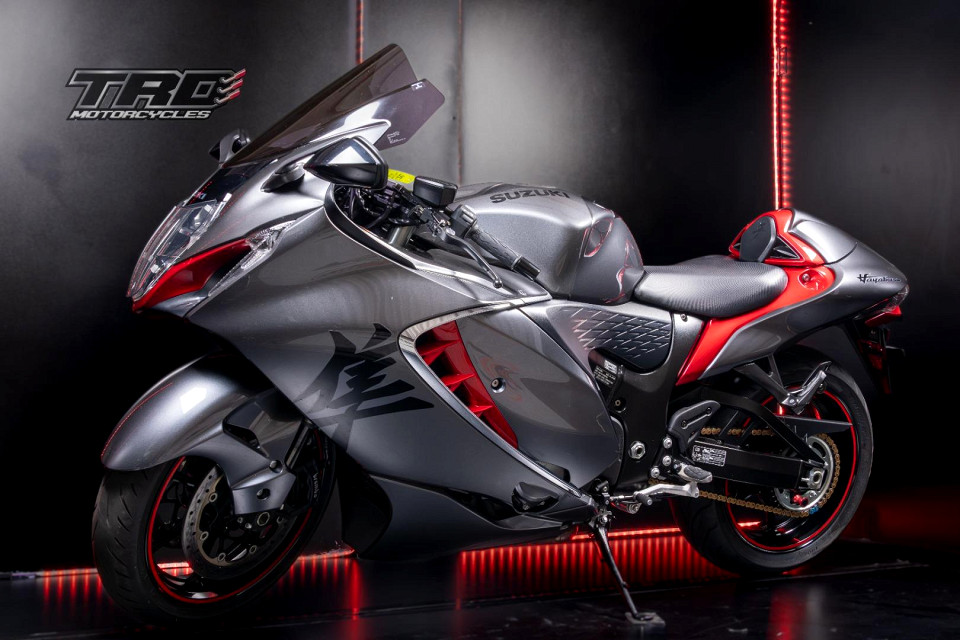 SUZUKI 1300r, image 2