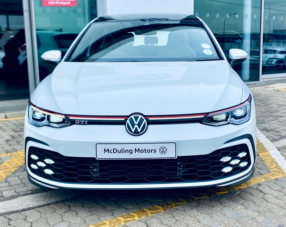 Volkswagen Golf 8 GTi  2.0 TSI DSG, image 2