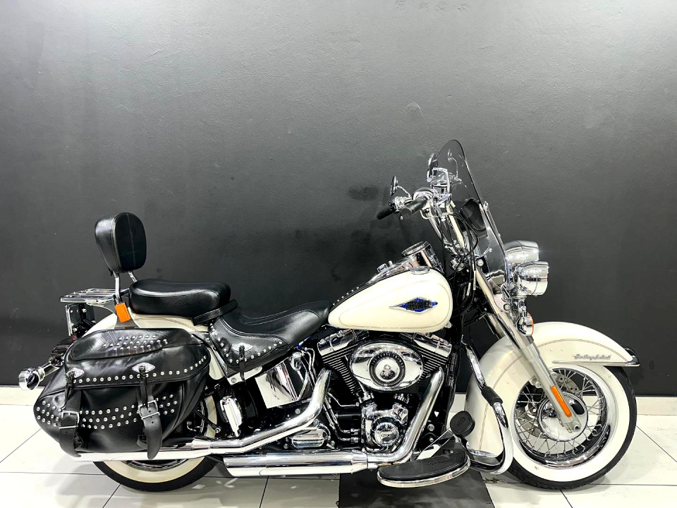 HARLEY-DAVIDSON Heritage Softail Classic, image 2