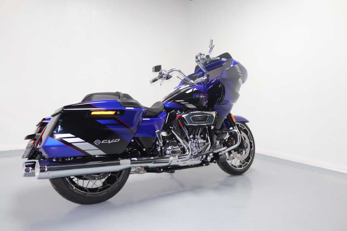 HARLEY DAVIDSON CVO ROAD GLIDE 117, image 2