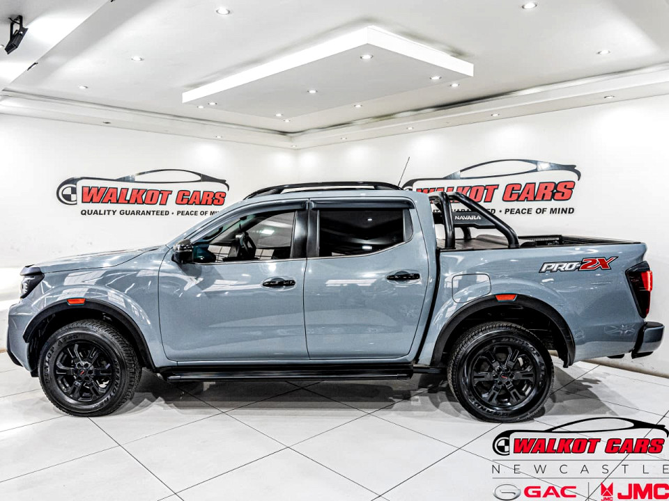 NISSAN NAVARA 2.5DDTi PRO-2X A/T D/C P/U, image 2