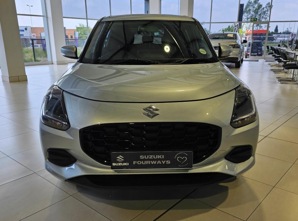Suzuki Swift 1.2 GL+ CVT, image 2