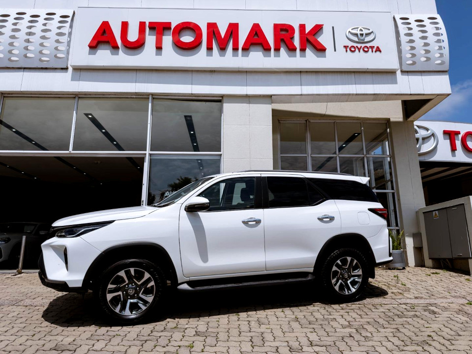 TOYOTA FORTUNER 2.4GD-6 4X4 A/T, image 1