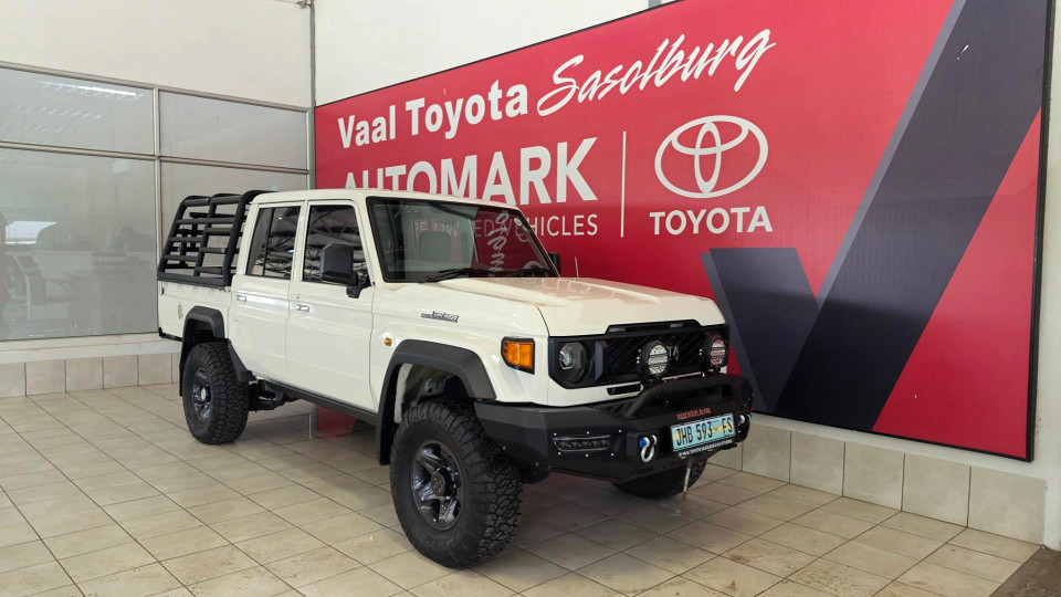 TOYOTA LAND CRUISER 79 2.8 GD-6 P/U D/C A/T, image 1