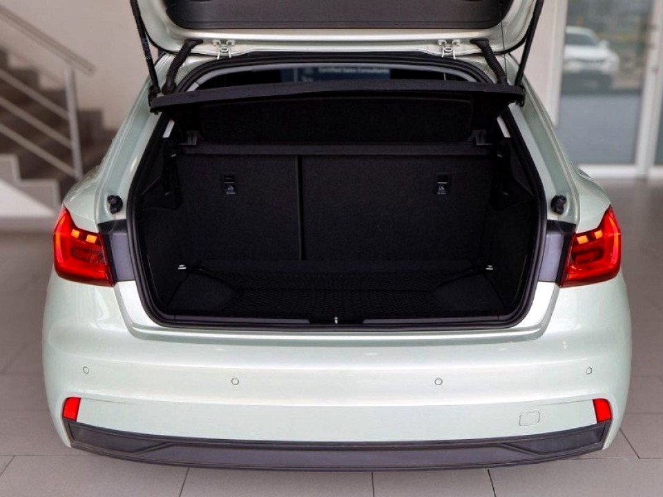 AUDI A1 SPORTBACK 1.0 TFSI S TRONIC (30 TFSI), image 2