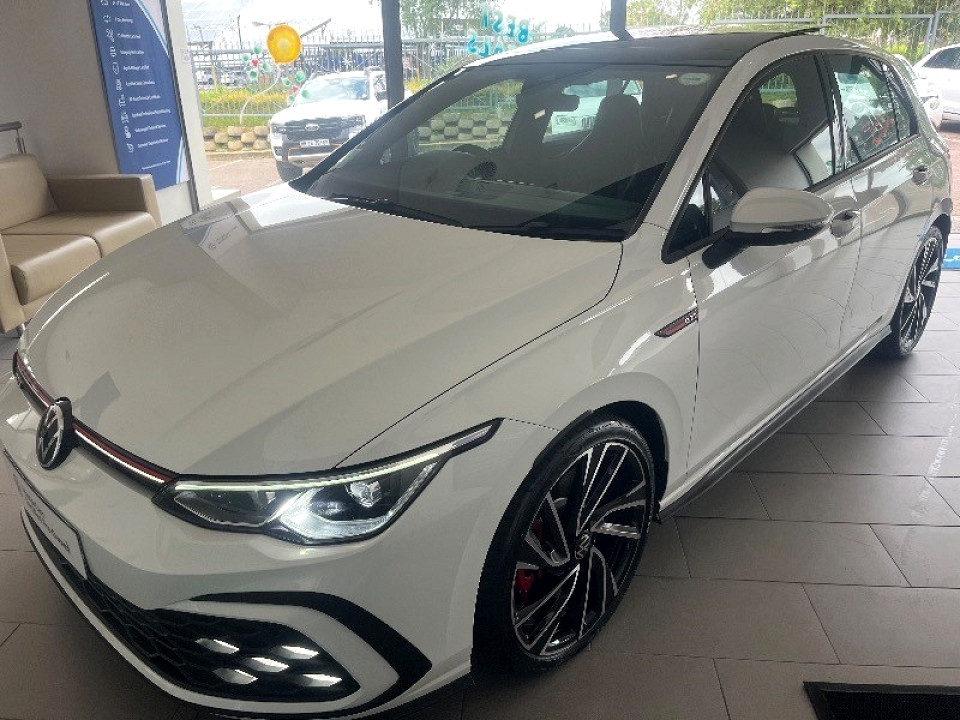Volkswagen Golf 8 GTi  2.0 TSI DSG, image 1