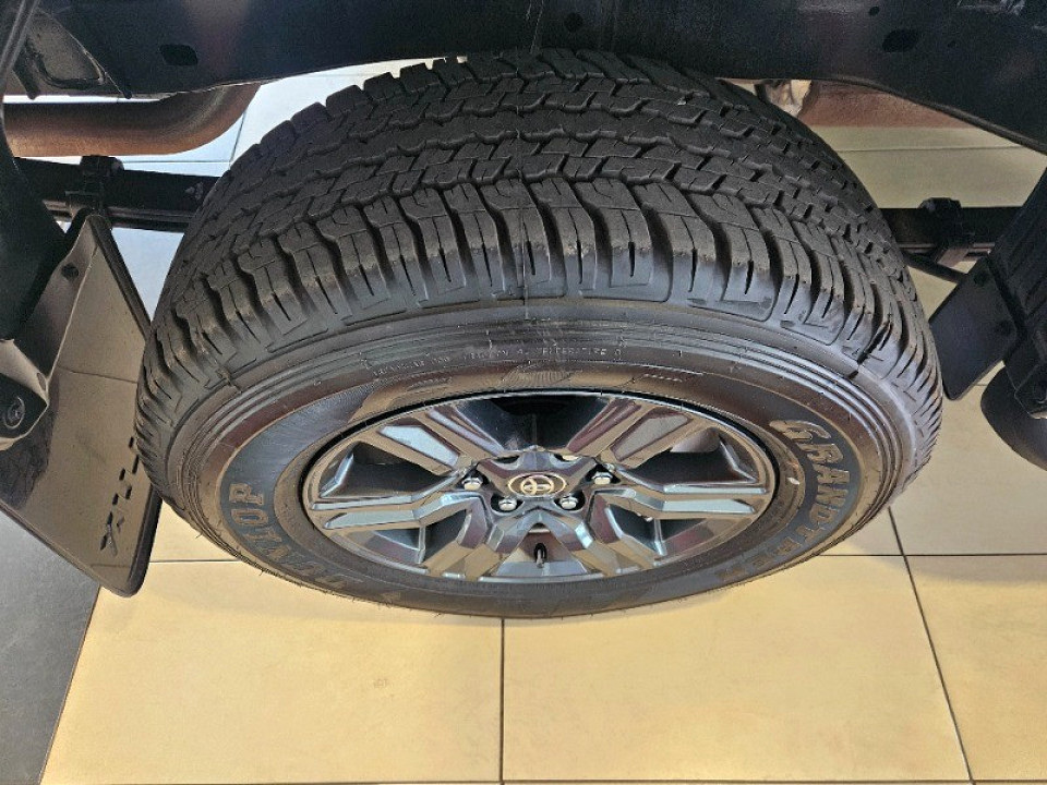 Toyota Hilux Double Cab  2.4GD6 RB Raider AT, image 2