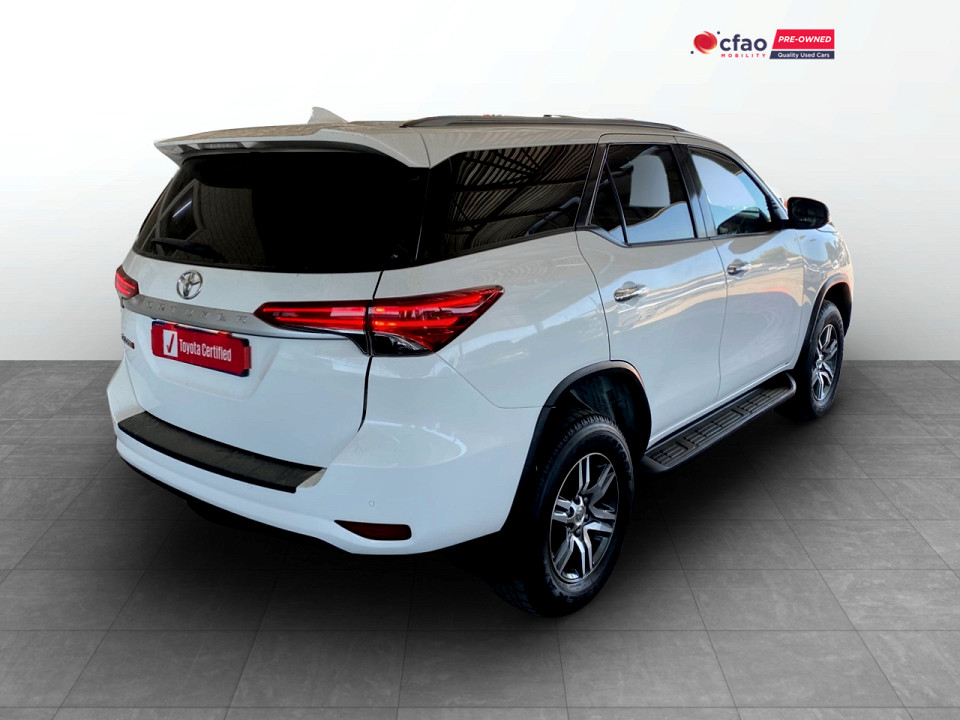 Toyota Fortuner 2.4GD-6 R/B A/T, image 2