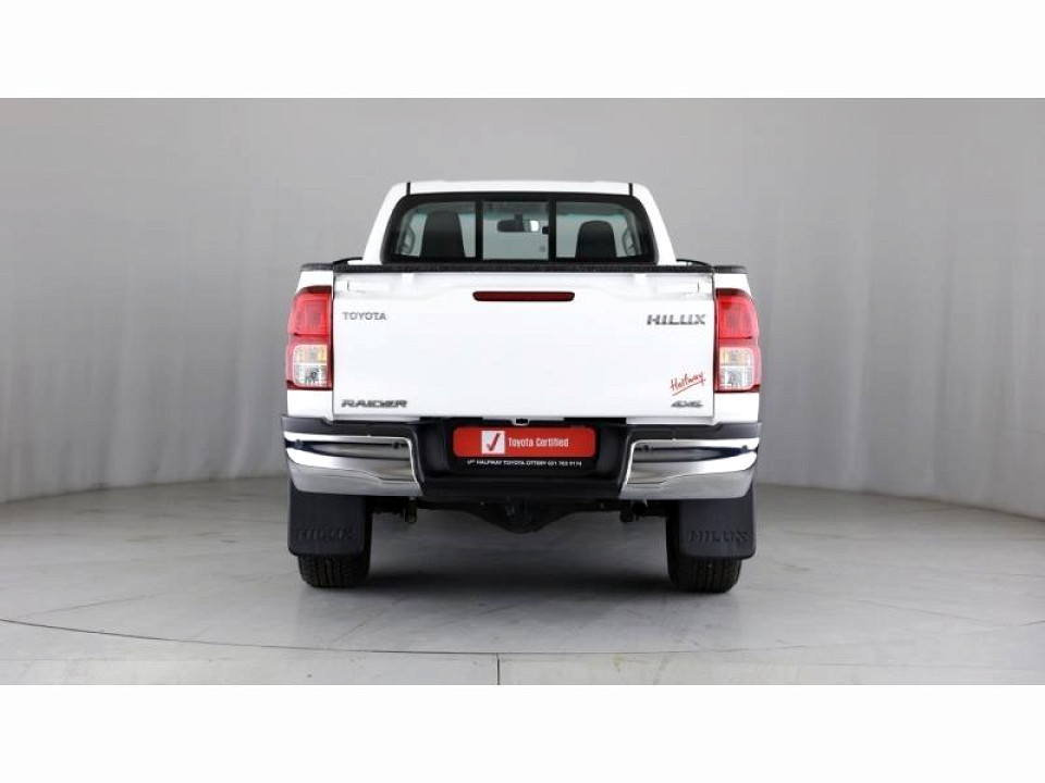 Toyota Hilux 2.4 GD-6 4X4 Raider 6MT, image 2