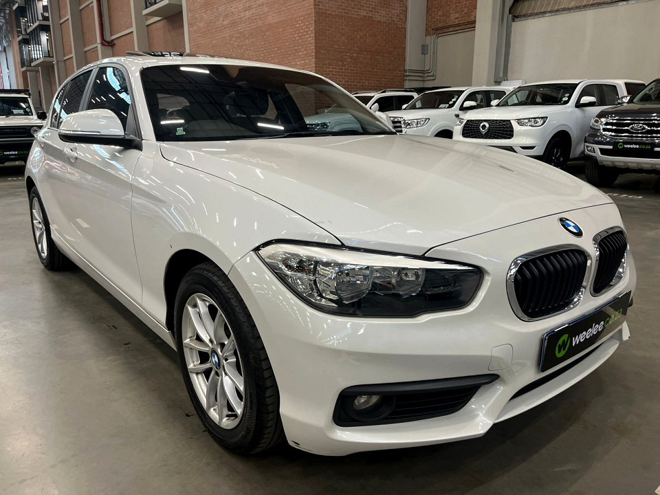 BMW 120i 5DR A/T (F20), image 1