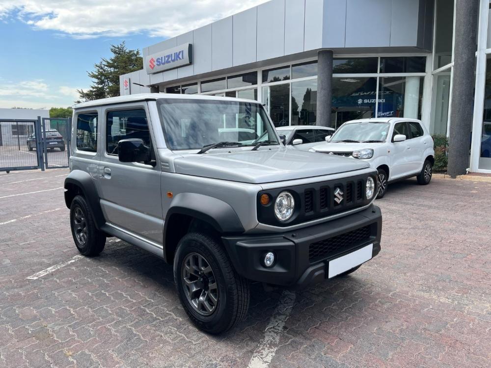 Suzuki Jimny 1.5 GLX, image 1
