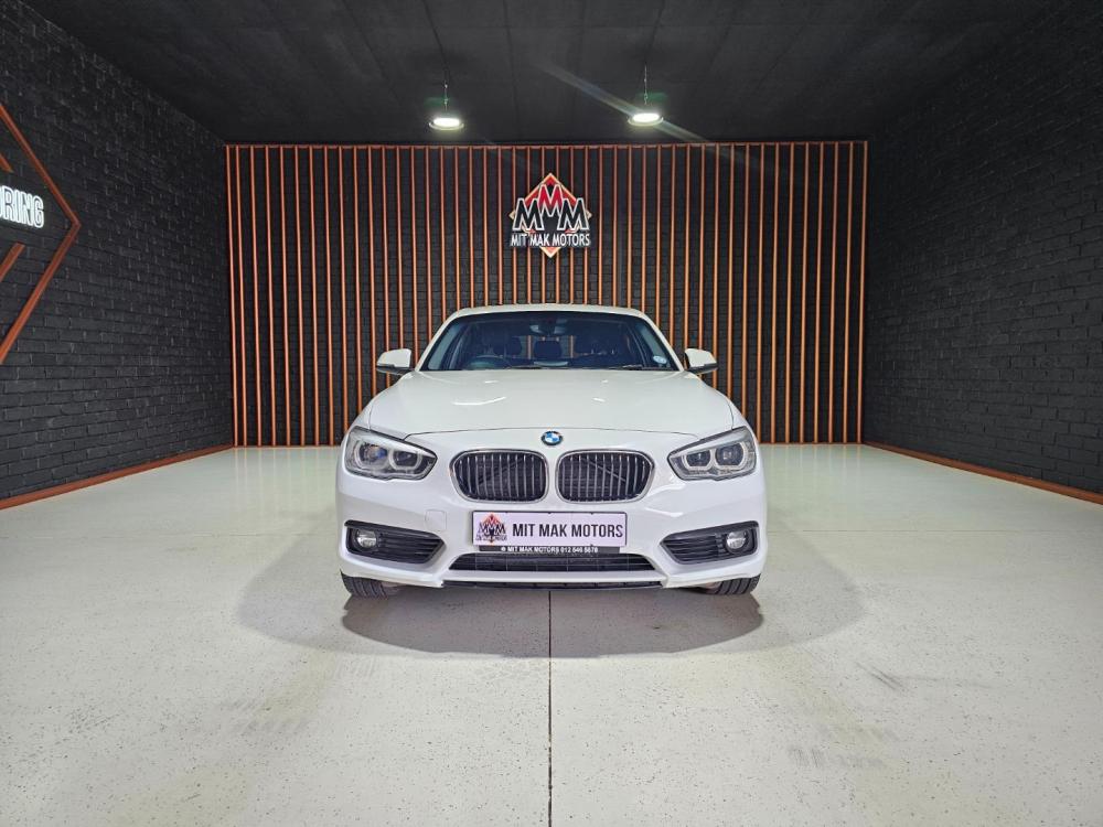 BMW 120i 5-door auto, image 2