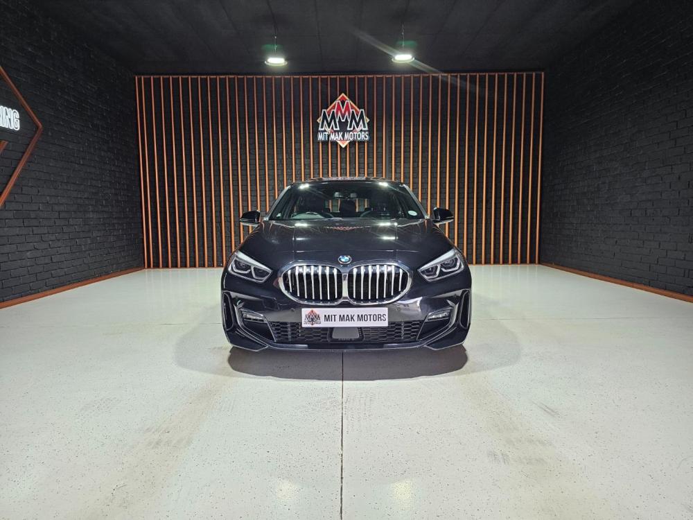 BMW 118d M SPORT A/T (F40), image 2