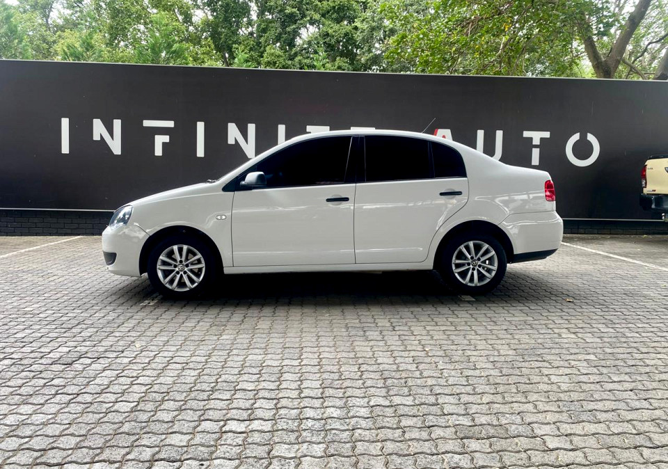 VOLKSWAGEN POLO VIVO 1.4 TRENDLINE, image 2