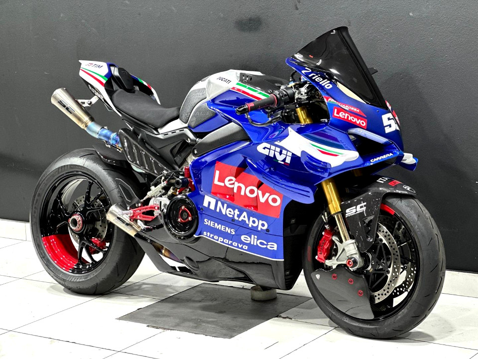 DUCATI V4S, image 1