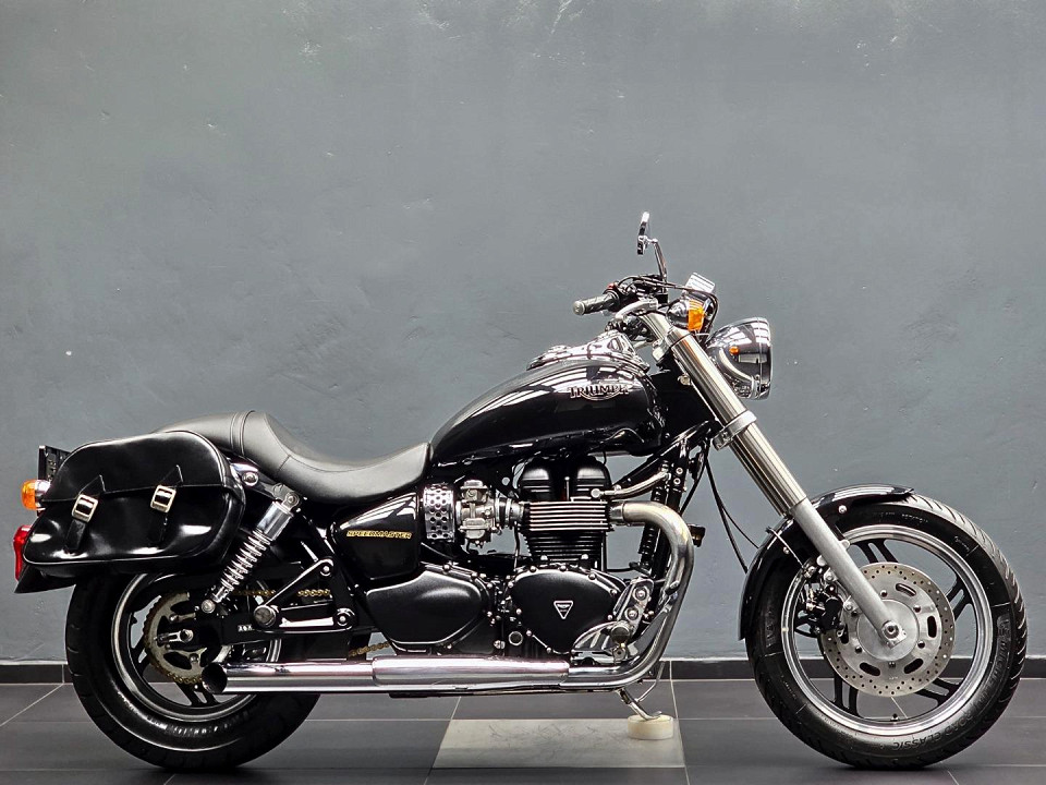 TRIUMPH 865 EFi, image 2