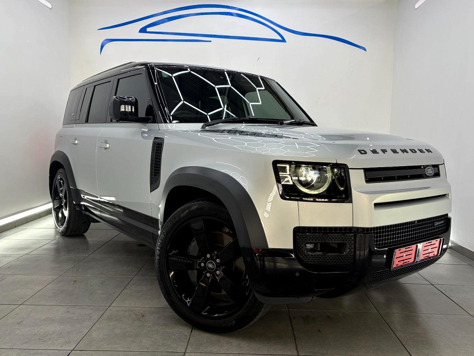 LAND ROVER DEFENDER 110 D300 HSE X-DYNAMIC, image 1