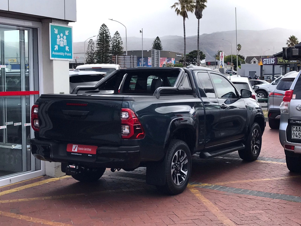 TOYOTA HILUX 2.8 GD-6 RB LEGEND 55 4X4 A/T P/U E/CAB, image 2