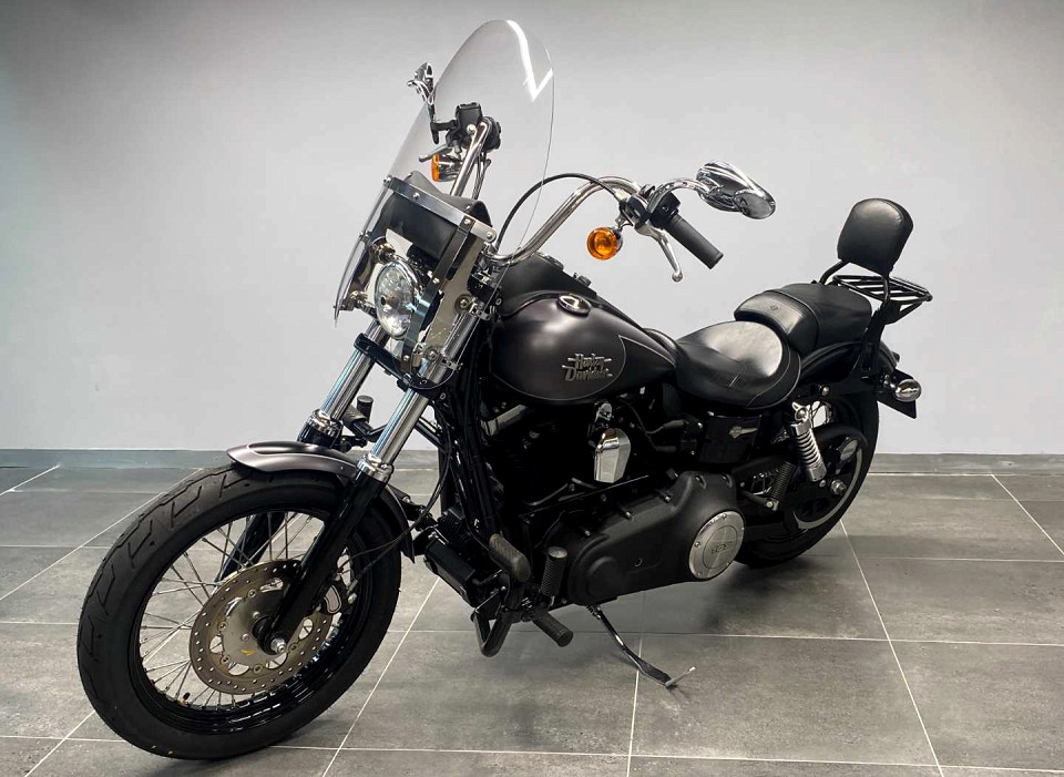 HARLEY DAVIDSON DYNA STREET BOB, image 1