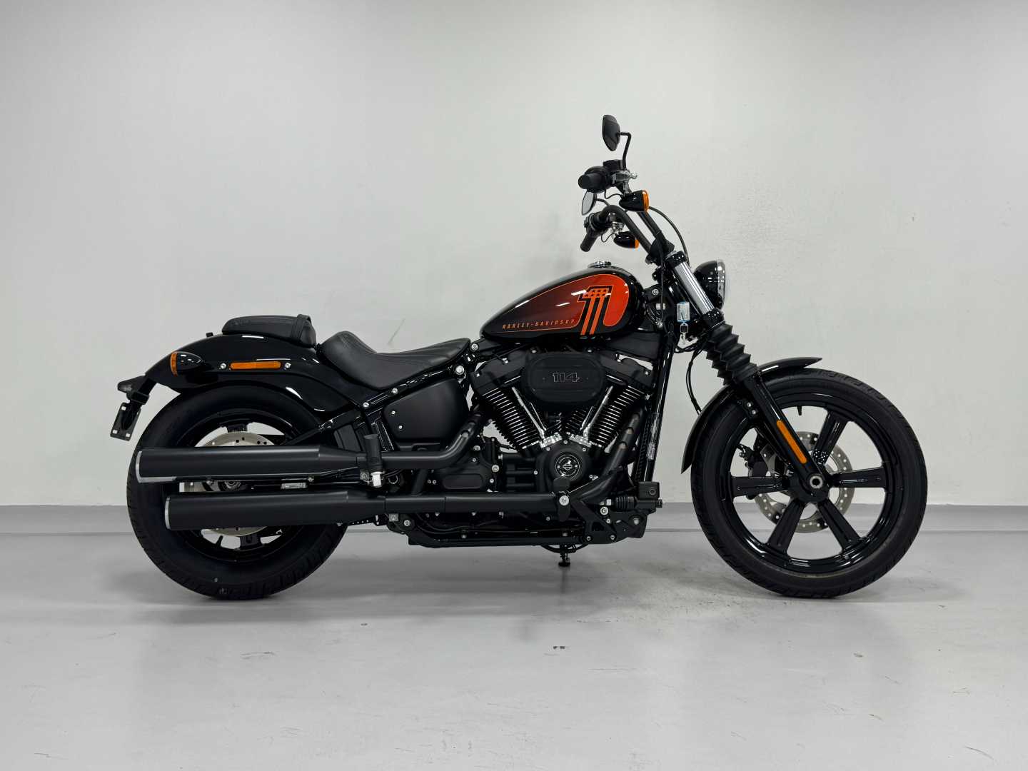 HARLEY DAVIDSON STREET BOB, image 1