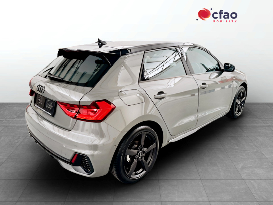 AUDI A1 SPORTBACK 30 TFSI BLACK EDITION S-TRONIC, image 2