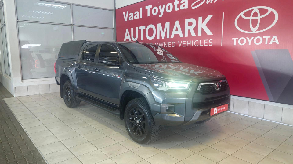 Toyota Hilux Double Cab 2.8GD6 4X4 Legend AT, image 1