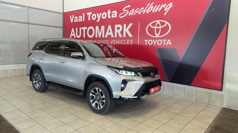 TOYOTA  FORTUNER 2.8 GD-6 4X4 VX A/T, image 1