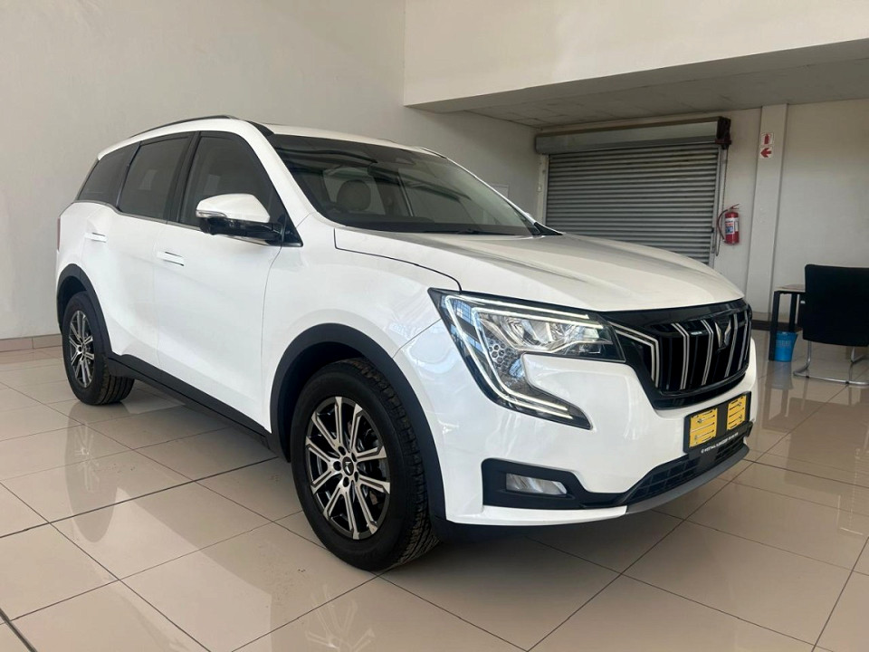 MAHINDRA XUV 700 2.0 AX7L A/T (7 SEATER), image 1