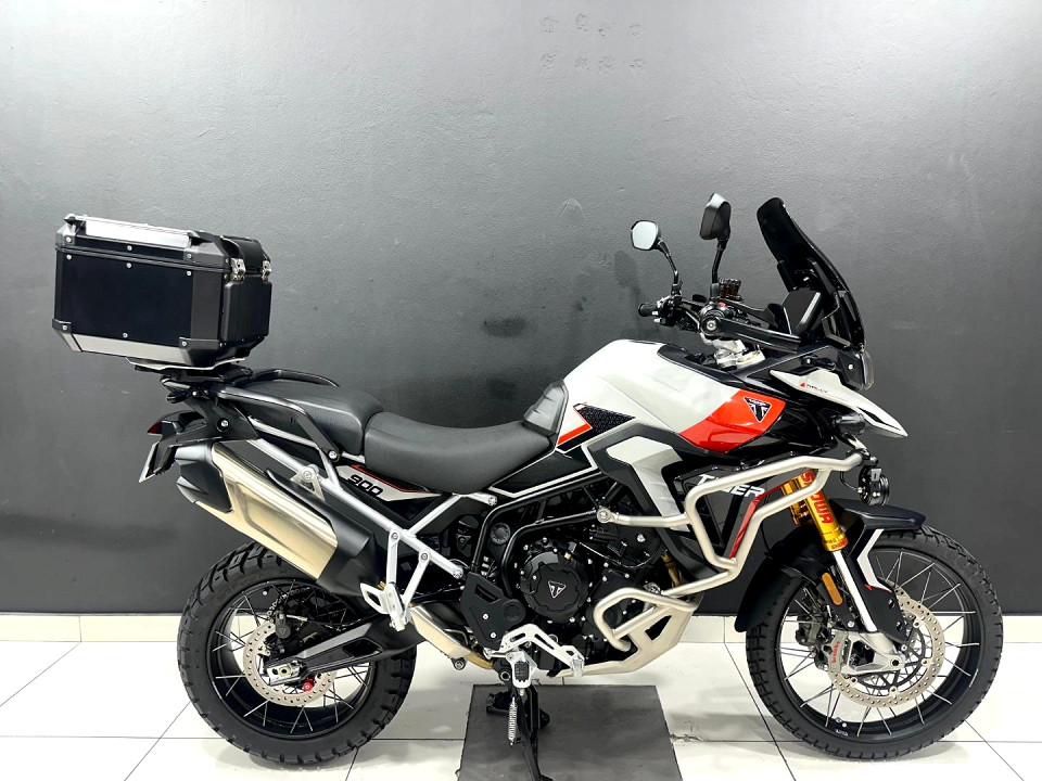 TRIUMPH Rally Pro, image 2