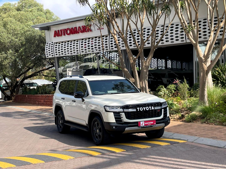 TOYOTA LANDCRUISER 300 V6 3.3D GR-S, image 1