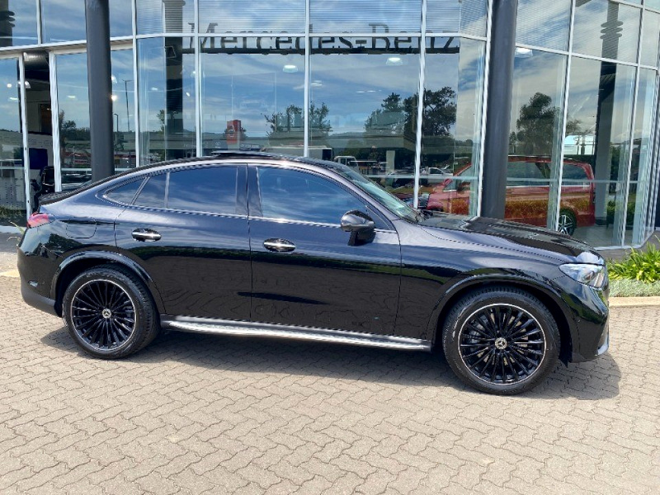 MERCEDES-BENZ GLC COUPE 300d 4MATIC, image 2