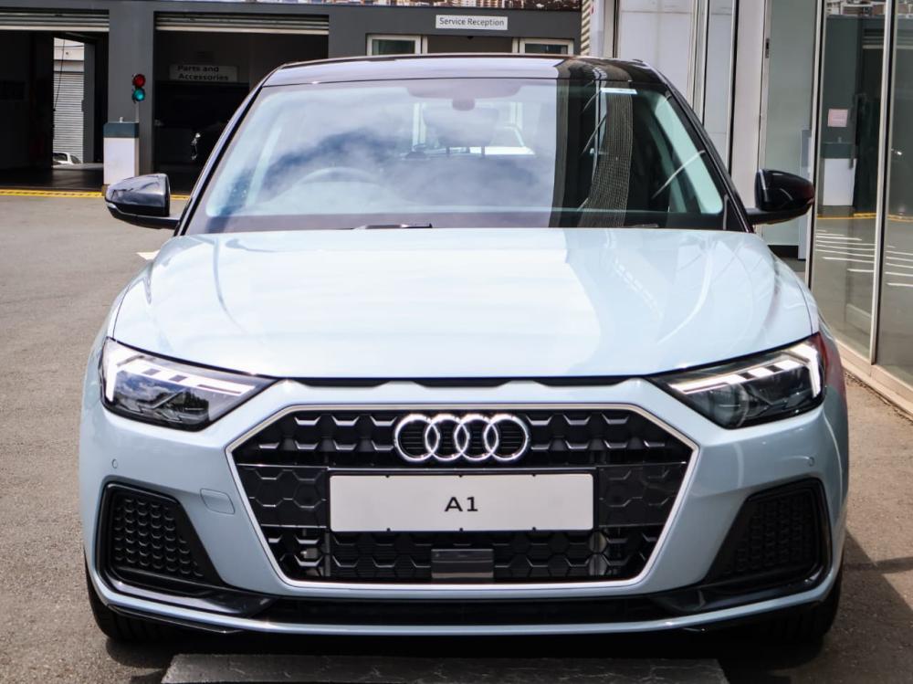 AUDI A1 SPORTBACK 30 TFSI ADVANCED S-TRONIC, image 2