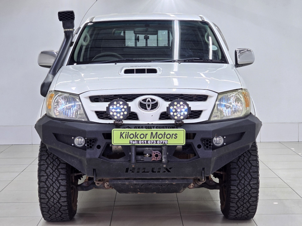 TOYOTA HILUX 3.0D-4D RAIDER 4X4 P/U D/C, image 2