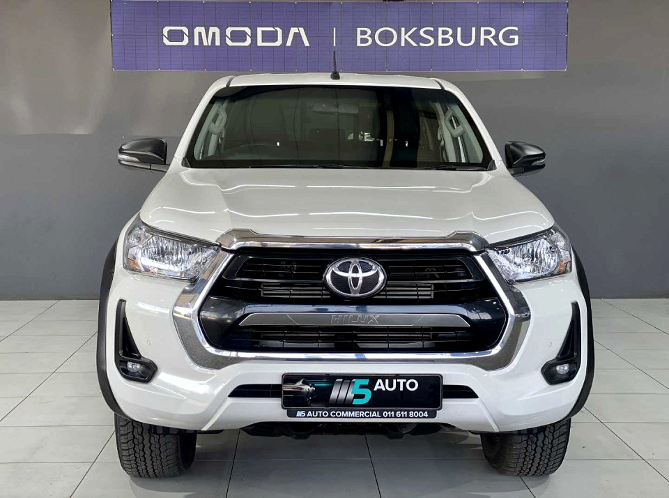 TOYOTA HILUX 2.4 GD-6 RAIDER X 4X4 A/T P/U D/C, image 2