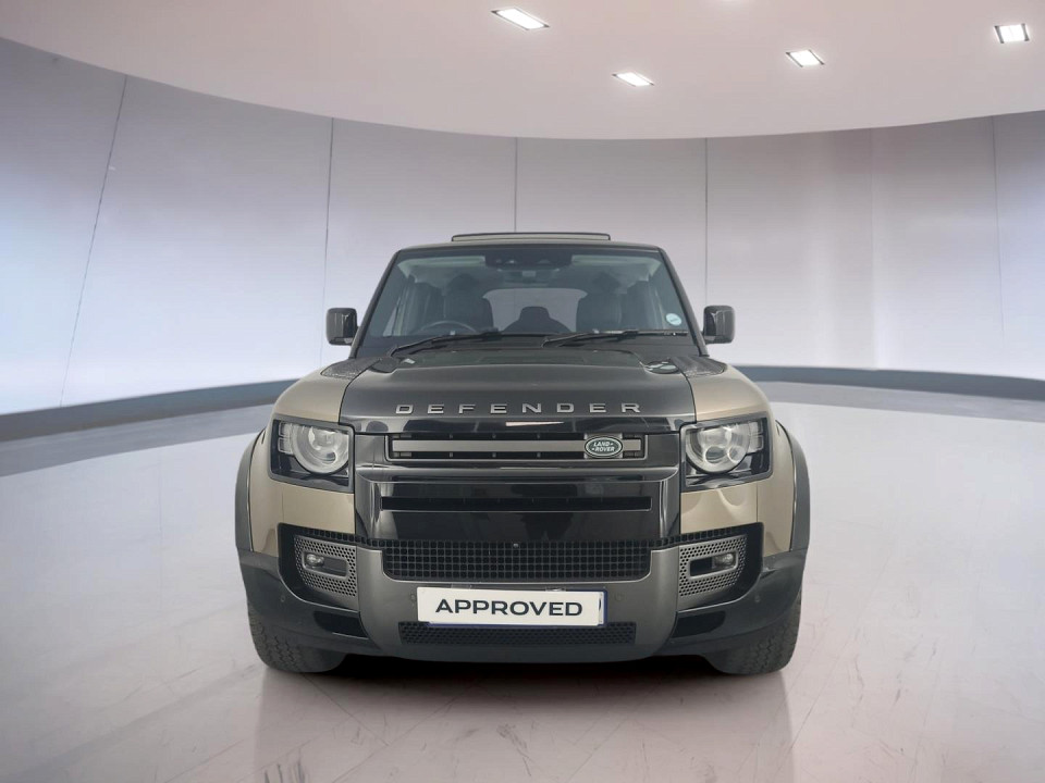 LAND ROVER DEFENDER 110 D240 FIRST EDITION (177KW), image 2