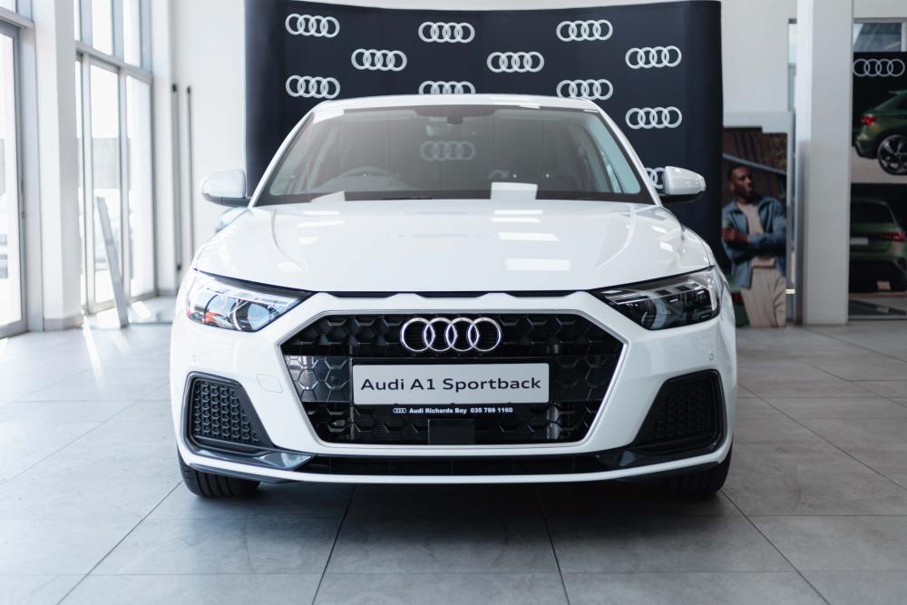 Audi A1 Sportback Advanced 30 TFSI S tronic, image 2