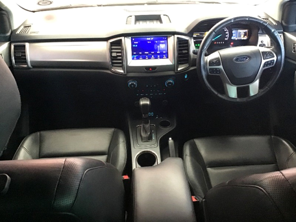Ford Everest 2.0Turbo XLT, image 2