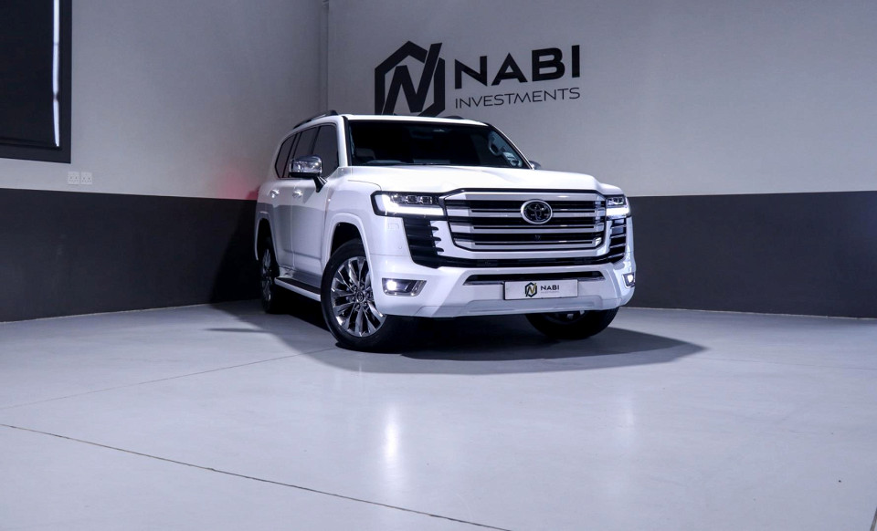 TOYOTA LANDCRUISER 300 V6 3.3D ZX, image 1