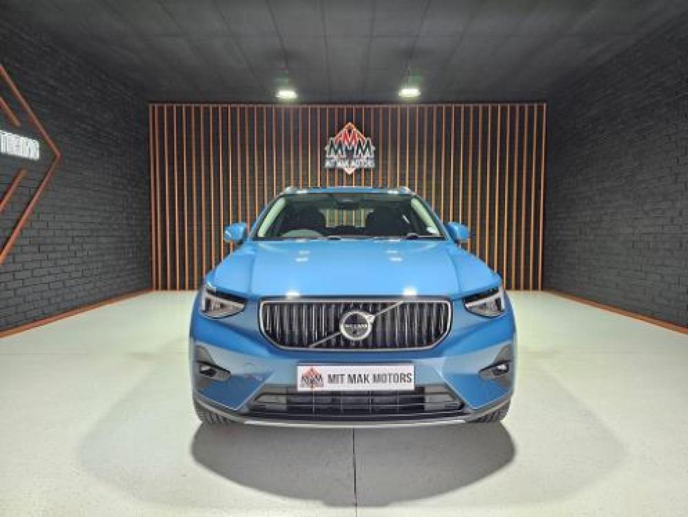 VOLVO XC40 B3 PLUS BRIGHT GEARTRONIC (MILD HYBRID), image 2