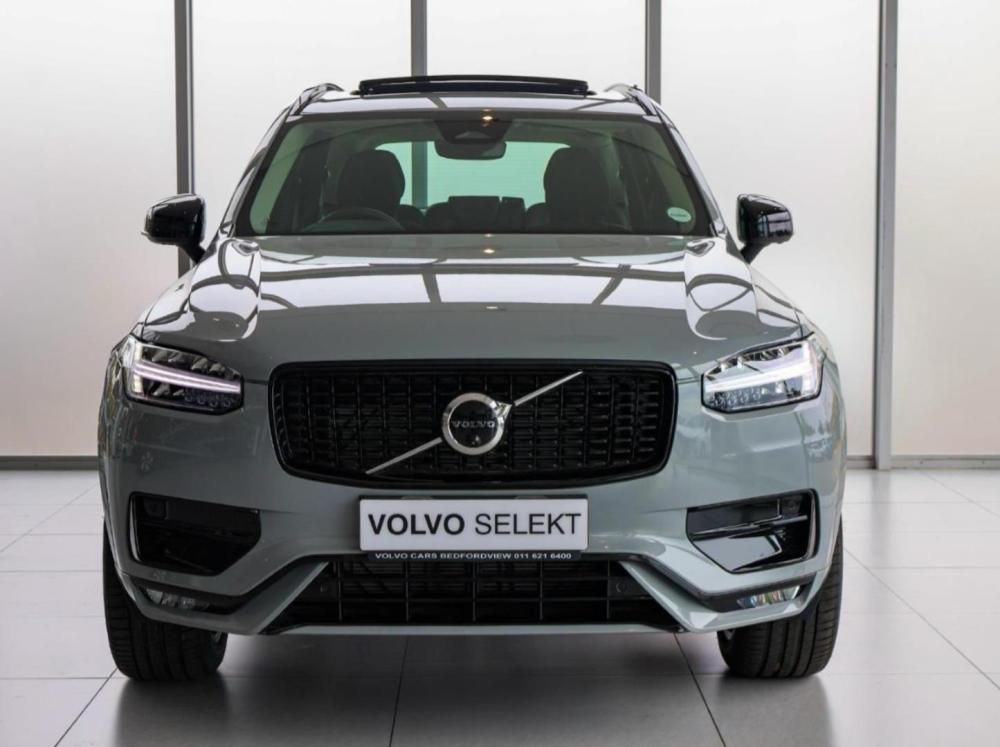 Volvo XC90 B5 AWD Plus Dark, image 2