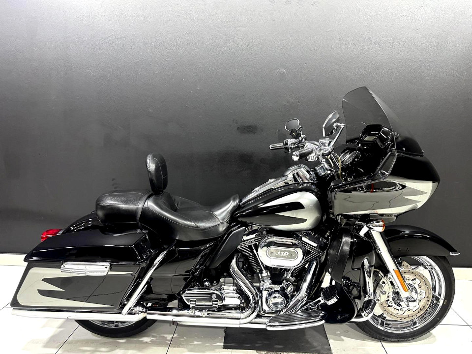 HARLEY-DAVIDSON CVO Ultra Limited, image 2