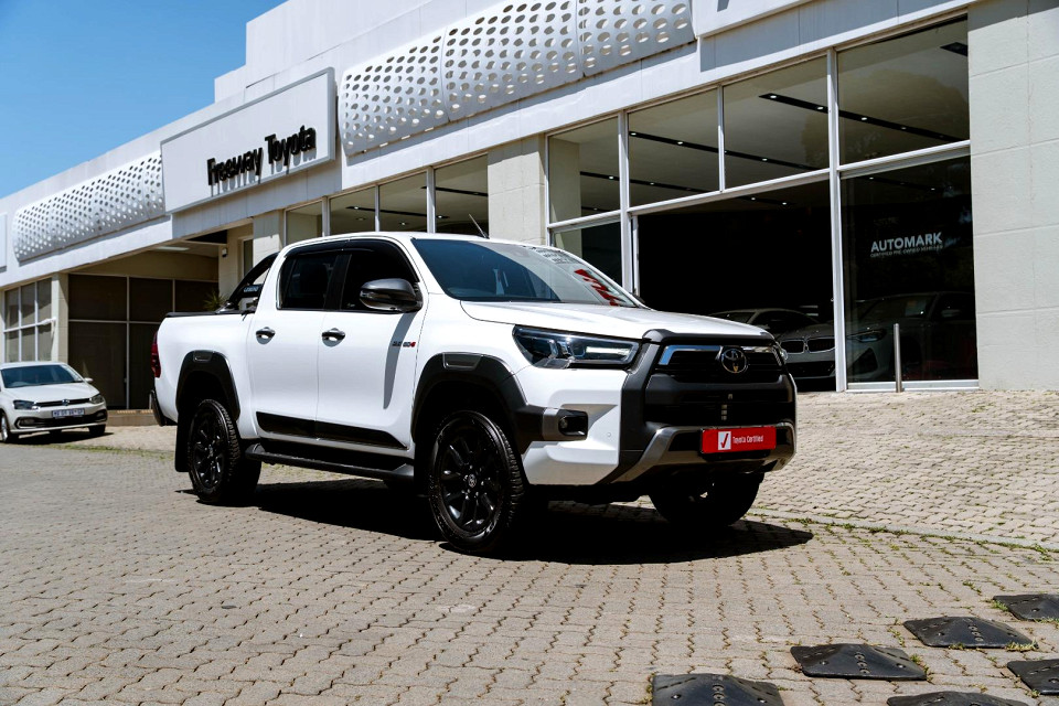 TOYOTA HILUX 2.8 GD-6 RB LEGEND A/T P/U D/C, image 2