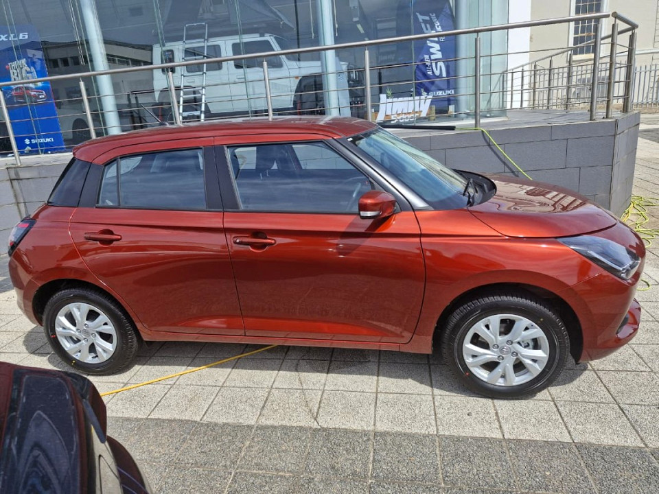 SUZUKI SWIFT 1.2 GL+, image 2